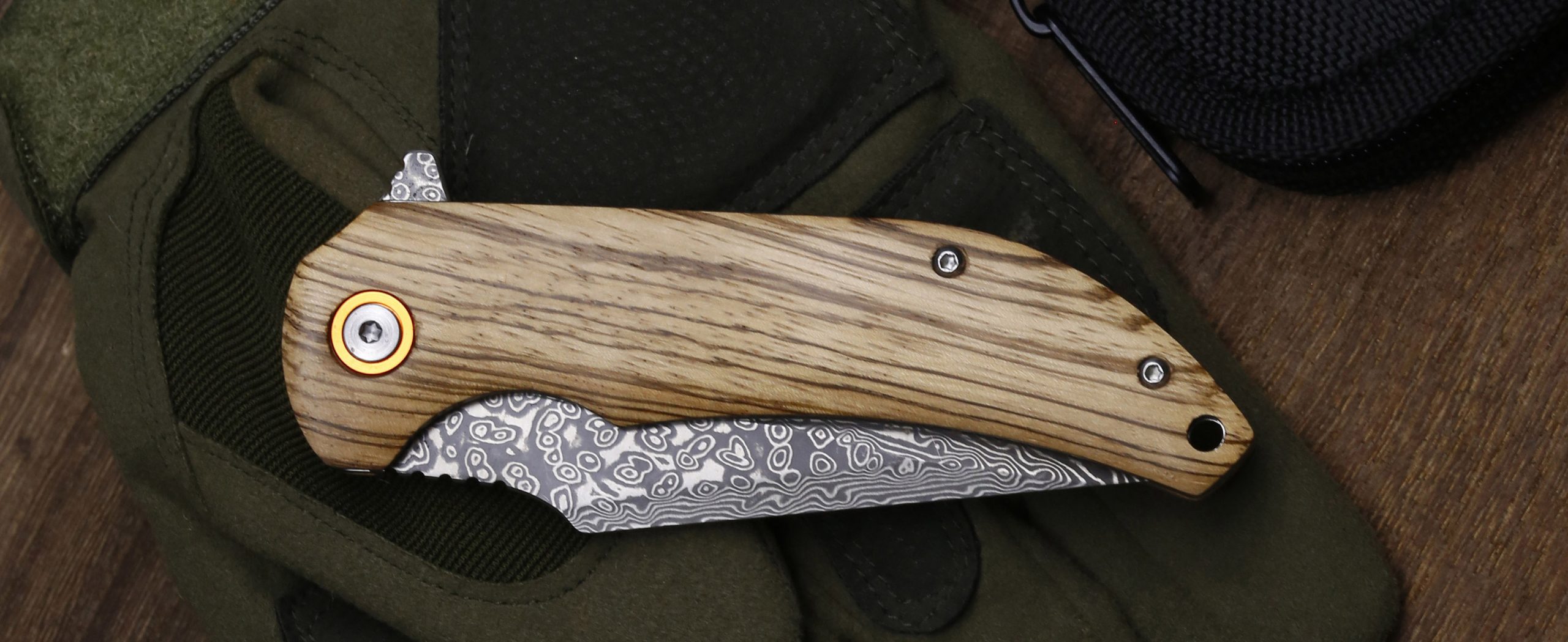 First Look: The New YOUSUNLONG Damascus Folding Knife —A Buyer’s Guide to Blades and Handles